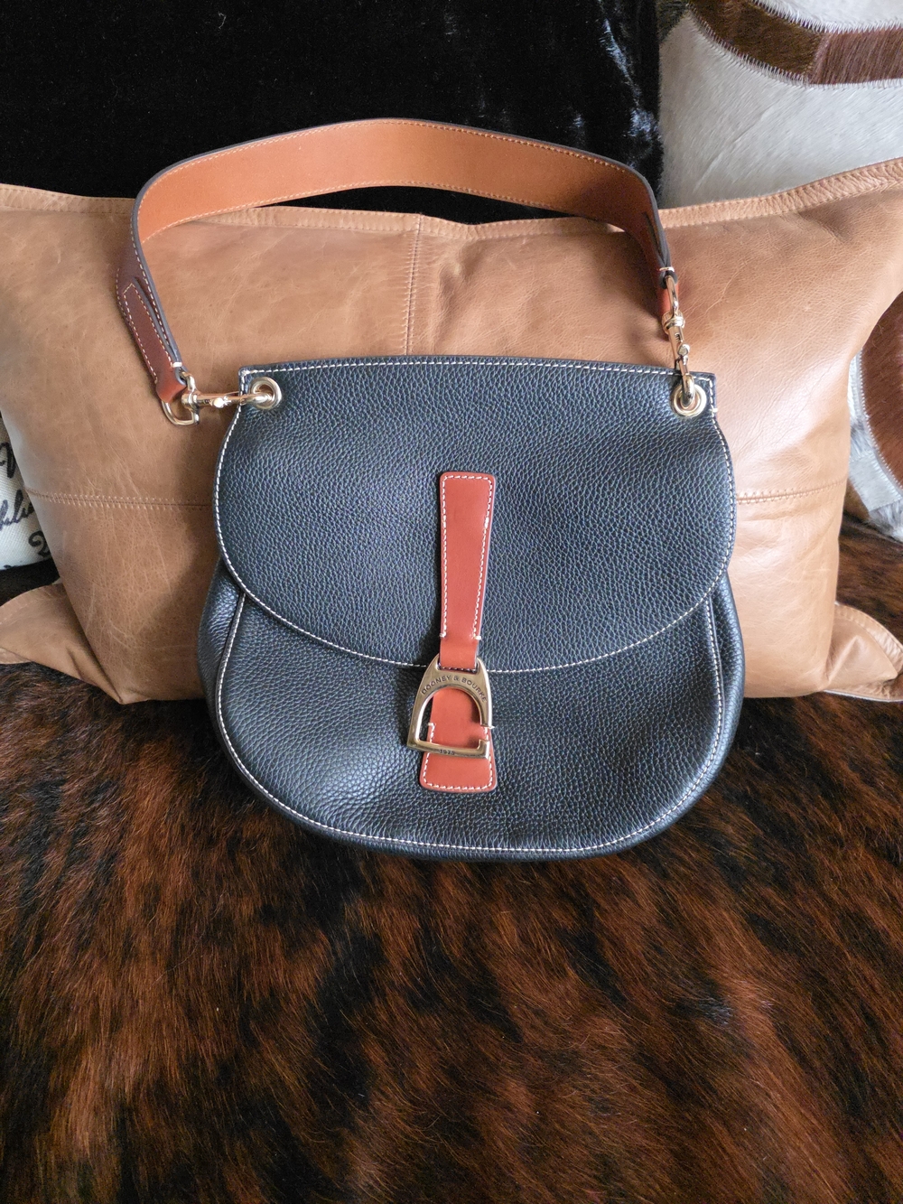 Dooney & BOURKE Leather Saddle Shoulder Bag in Black with Tan Accent